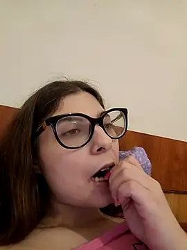 sweetbabygirlforyou online show from March 4, 2026, 10:17 pm