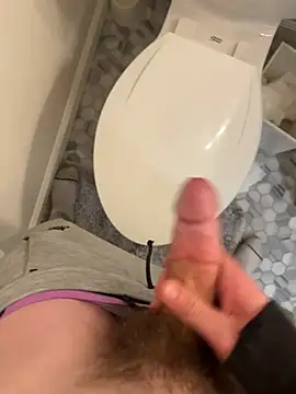 Snapshot of slimshadypt2 chatting on December 15, 2025, 6:30 am slimshadypt2 online show from December 15, 2025, 6:30 am