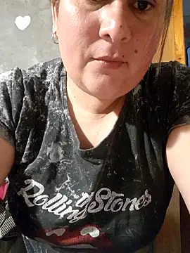 Clara Arg online show from November 2, 2025, 9:53 pm