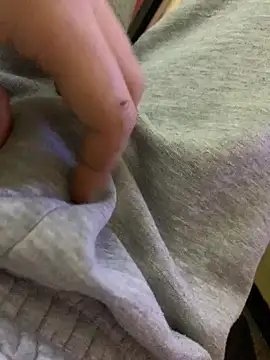 Unique-Man online show from November 30, 2025, 7:36 pm