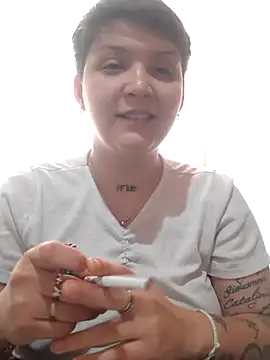 Snapshot of leti302 chatting on October 28, 2025, 3:11 pm leti302 online show from October 28, 2025, 3:11 pm