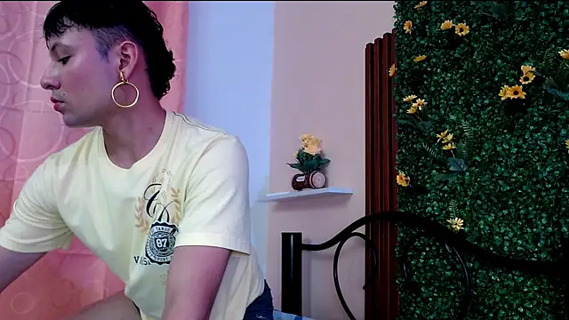 Snapshot of angel666smit chatting on November 4, 2025, 6:22 pm angel666smit online show from November 4, 2025, 6:22 pm