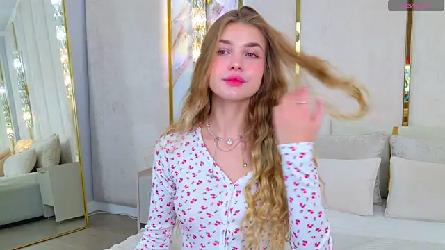 JenniNellson online show from November 12, 2025, 5:39 pm