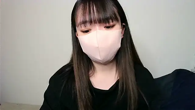 yua chan00 online show from November 9, 2025, 1:26 pm