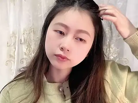 nuannuan35593 online show from November 21, 2025, 12:15 pm