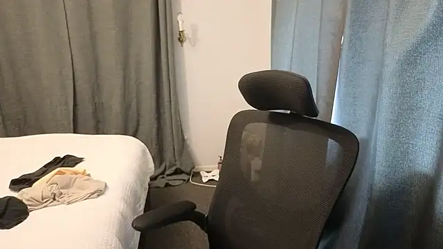 Snapshot of john_clarisa chatting on January 17, 2026, 4:16 am john clarisa online show from January 17, 2026, 4:16 am