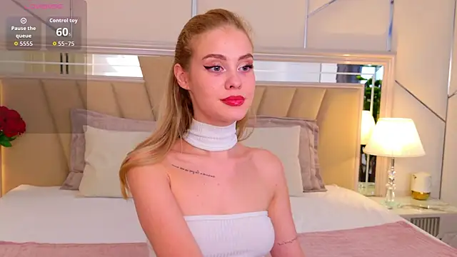 Snapshot of Rose_Masson chatting on November 11, 2025, 11:38 am Rose Masson online show from November 11, 2025, 11:38 am