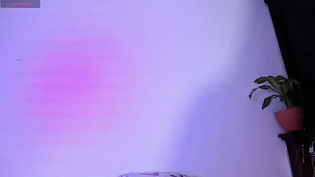 Snapshot of Leyacopper_ chatting on March 4, 2026, 11:23 pm Leyacopper online show from March 4, 2026, 11:23 pm