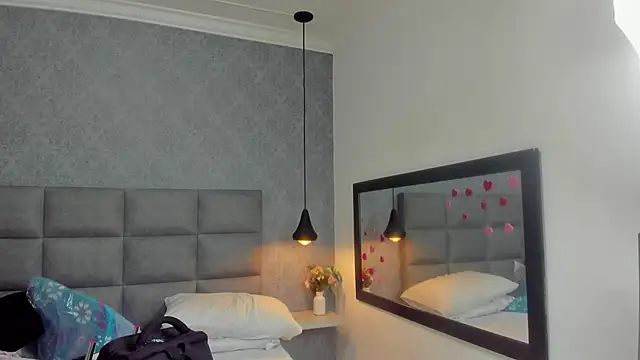 Snapshot of Luna_Bella3 chatting on February 23, 2026, 12:17 pm Luna Bella3 online show from February 23, 2026, 12:17 pm