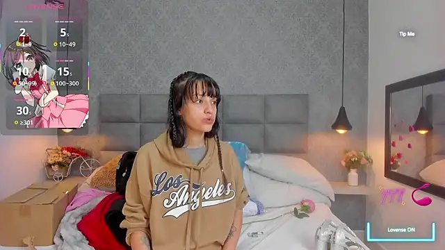 Snapshot of Luna_Bella3 chatting on February 24, 2026, 11:22 am Luna Bella3 online show from February 24, 2026, 11:22 am