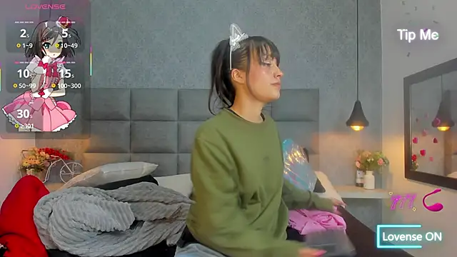 Snapshot of Luna_Bella3 chatting on February 20, 2026, 11:23 am Luna Bella3 online show from February 20, 2026, 11:23 am