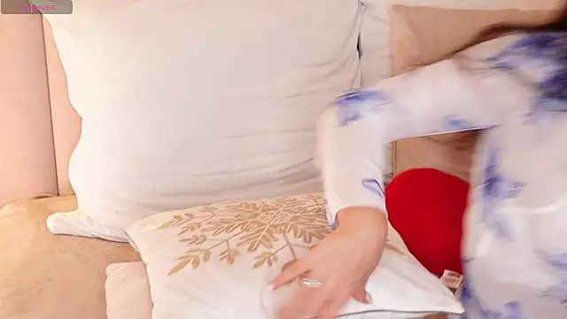 MissyFoxyy online show from March 11, 2026, 6:18 am