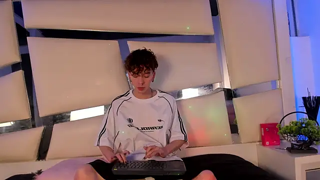 Genesis ask online show from November 21, 2025, 4:55 am