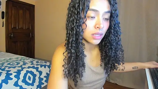Snapshot of Keniia_rizz chatting on July 25, 2026, 11:33 pm Keniia rizz online show from July 25, 2026, 11:33 pm