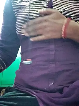 Snapshot of Hot-Rubyy chatting on December 1, 2025, 9:21 am Hot-Rubyy online show from December 1, 2025, 9:21 am