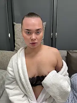 MilaRaven online show from January 18, 2026, 9:56 am