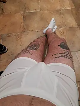 TheRealJoanPere online show from December 4, 2025, 7:46 pm