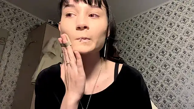 SofiaDreams09 online show from November 2, 2025, 2:11 pm