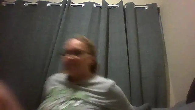 lilMissMarli online show from January 11, 2026, 4:19 am