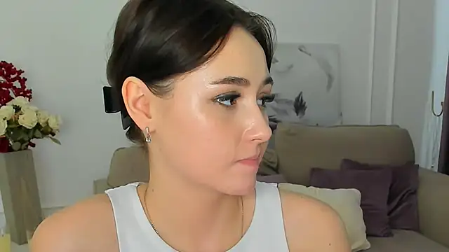 MakeYoueHappy online show from November 15, 2025, 4:49 am