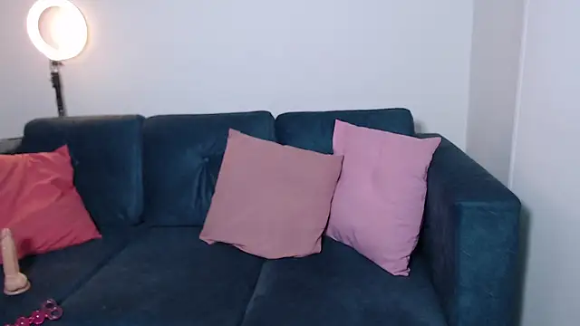 Snapshot of angiedavies10 chatting on February 22, 2026, 2:30 pm angiedavies10 online show from February 22, 2026, 2:30 pm