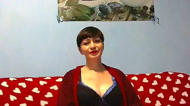 IffetLove42 online show from November 18, 2025, 6:44 pm