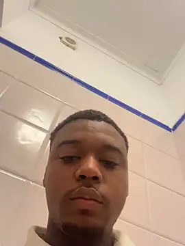 Snapshot of negrinho5 chatting on February 13, 2026, 12:10 am negrinho5 online show from February 13, 2026, 12:10 am