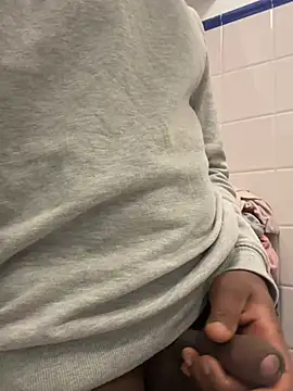 Snapshot of negrinho5 chatting on February 14, 2026, 10:04 am negrinho5 online show from February 14, 2026, 10:04 am