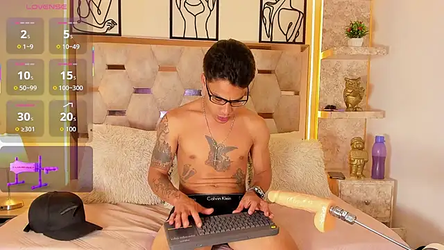 Andrew Haalls online show from October 30, 2025, 2:47 pm