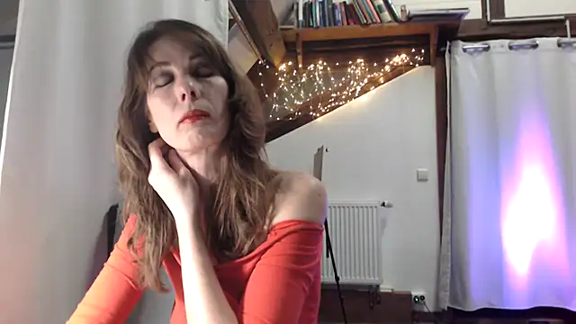 MissDyannis online show from March 7, 2026, 7:41 pm