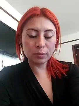 SiennaBite online show from November 20, 2025, 7:36 pm