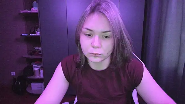 sophia lix online show from November 23, 2025, 1:48 am