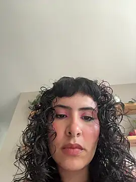 SugarTroubl33 online show from February 14, 2026, 1:55 pm