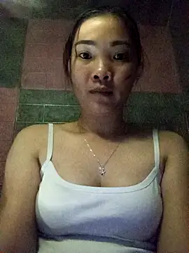 Lovebaby-love online show from November 4, 2025, 1:04 pm