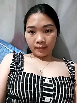 Lovebaby-love online show from April 17, 2026, 12:57 am