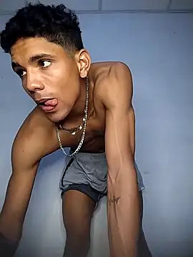 Alex Sweeting online show from November 3, 2025, 5:34 am