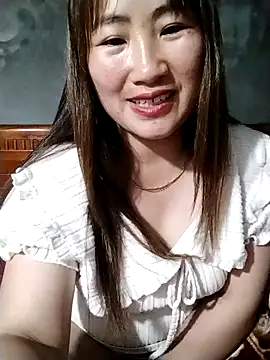 emini-xx online show from April 2, 2026, 2:02 pm