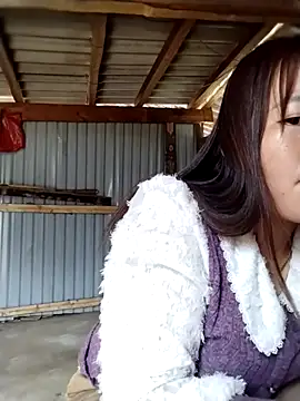 emini-xx online show from February 17, 2026, 6:33 am