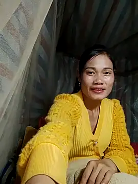 Snapshot of doggy-00 chatting on December 21, 2025, 12:18 pm doggy-00 online show from December 21, 2025, 12:18 pm