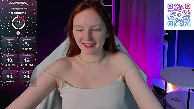 Snapshot of AngelWisee chatting on December 20, 2025, 3:09 am AngelWisee online show from December 20, 2025, 3:09 am