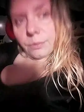 Snapshot of Lana-murr chatting on February 16, 2026, 5:11 pm Lana-murr online show from February 16, 2026, 5:11 pm