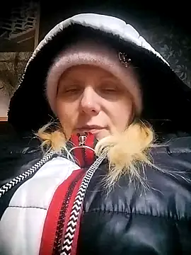 Snapshot of Lana-murr chatting on February 2, 2026, 8:19 pm Lana-murr online show from February 2, 2026, 8:19 pm