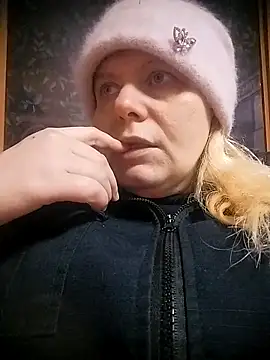 Snapshot of Lana-murr chatting on February 18, 2026, 7:06 am Lana-murr online show from February 18, 2026, 7:06 am