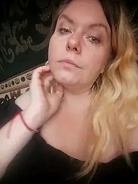 Lana-murr online show from October 30, 2025, 8:56 am