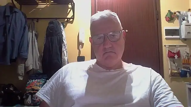 Diegoriv71 online show from May 13, 2026, 7:43 pm