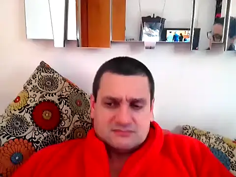 Snapshot of Alex-Naturista chatting on April 28, 2026, 6:56 pm Alex-Naturista online show from April 28, 2026, 6:56 pm