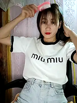 Em xinh01 online show from April 8, 2026, 11:28 pm