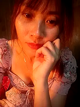 Em xinh01 online show from December 4, 2025, 1:10 pm