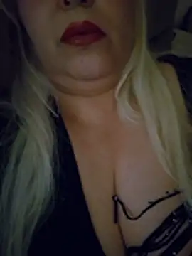 Snapshot of dianna_lasouce chatting on March 17, 2026, 2:58 am dianna lasouce online show from March 17, 2026, 2:58 am