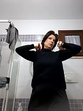 Snapshot of Piediniecollant chatting on January 16, 2026, 5:33 am Piediniecollant online show from January 16, 2026, 5:33 am